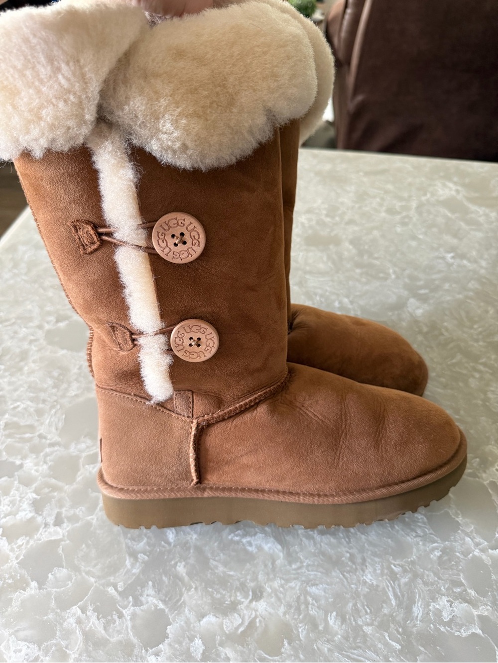 UGG boots - Picture 2 of 6